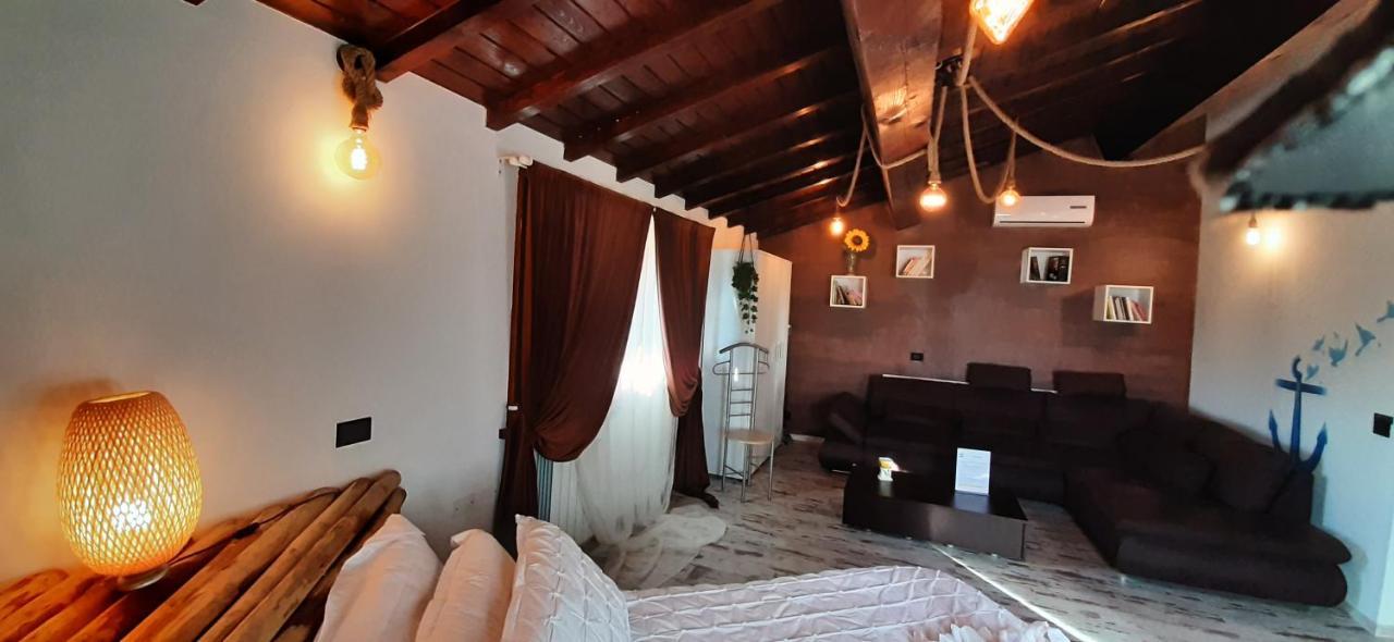 B&B Essenziale Castell'Anselmo Exterior foto