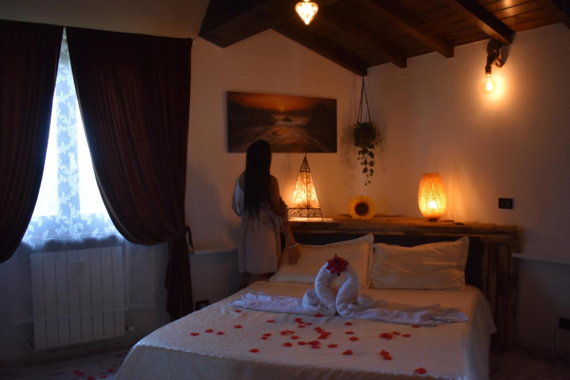 B&B Essenziale Castell'Anselmo Exterior foto